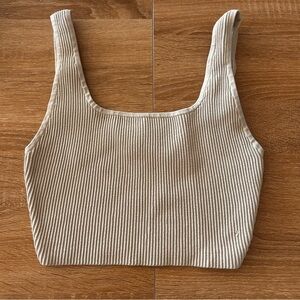 Aritzia babaton ribbed knit stretch  Cream Tank Top cream / beige crop small